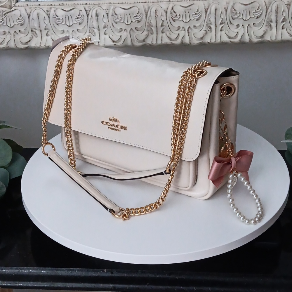 NWT Coach Ivory Shoulder Bag with Gold Chain And KeyRing